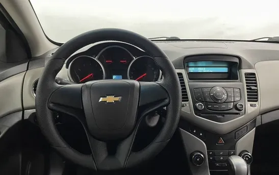 Chevrolet Cruze 1.60 автоматическая, фото №1