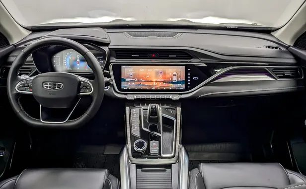 Geely Atlas Pro
