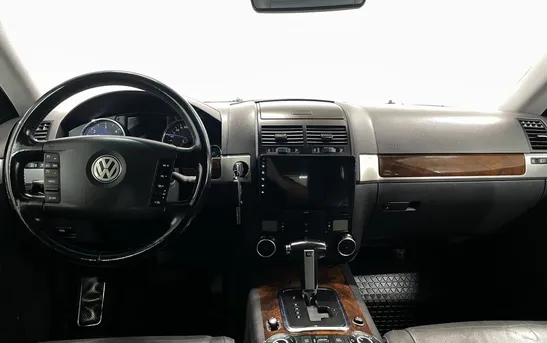 Volkswagen Touareg 3.00 автоматическая, фото №1