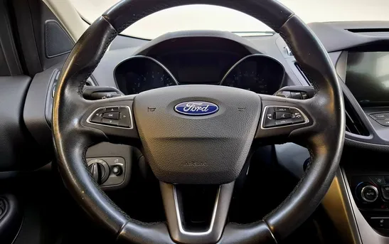 Ford Kuga 1.50 автоматическая, фото №1