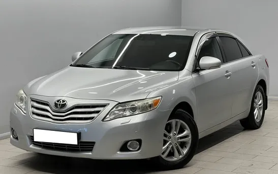 Toyota Camry 2.40 автоматическая, фото №1