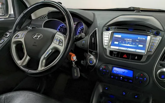 Hyundai ix35 2.00 автоматическая, фото №1