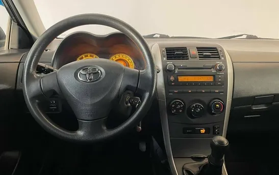 Toyota Corolla 1.60 механика, фото №1