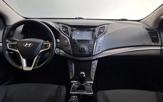 Hyundai i40 2.00 автоматическая, фото №1