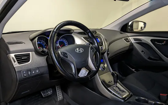 Hyundai Elantra 1.80 автоматическая, фото №1