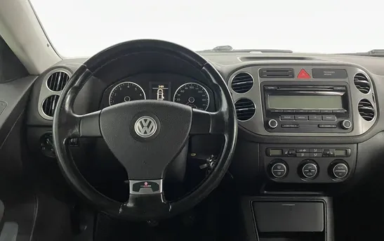 Volkswagen Tiguan 1.40 механика, фото №1