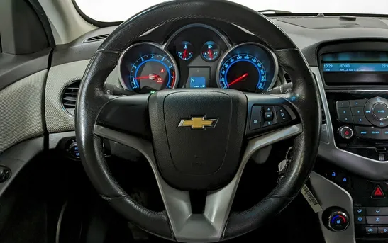 Chevrolet Cruze 1.60 автоматическая, фото №1