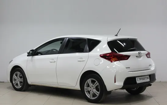 Toyota Auris 1.60 вариатор, фото №1