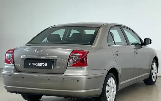 Toyota Avensis 2.00 автоматическая, фото №1