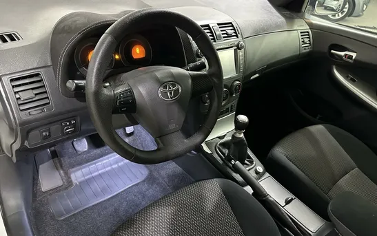 Toyota Corolla 1.60 механика, фото №1