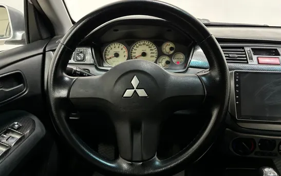 Mitsubishi Lancer 1.60 механика, фото №1