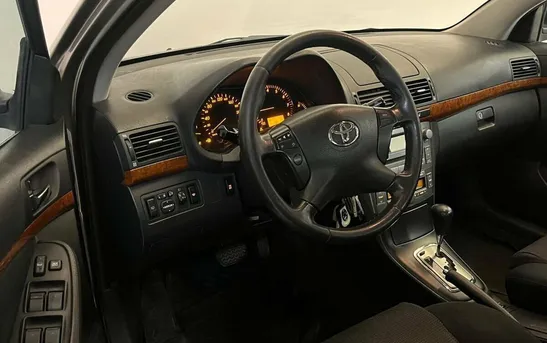 Toyota Avensis 2.00 автоматическая, фото №1