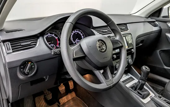 Skoda Octavia 1.60 механика, фото №1