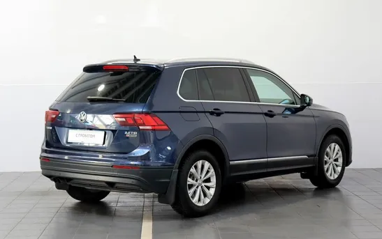 Volkswagen Tiguan 2.00 робот, фото №1