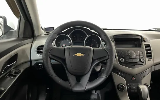 Chevrolet Cruze 1.60 автоматическая, фото №1