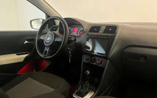 Volkswagen Polo 1.60 автоматическая, фото №1