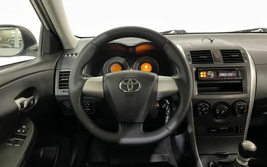 Toyota Corolla 1.60 механика, фото №1