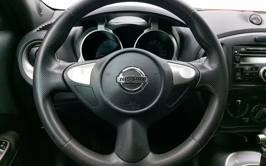 Nissan Juke 1.60 вариатор, фото №1