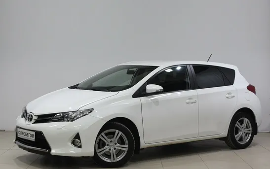 Toyota Auris 1.60 вариатор, фото №1