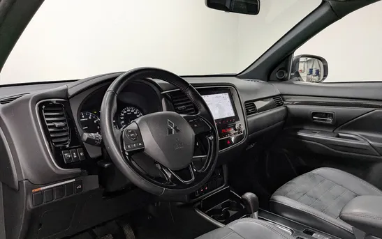 Mitsubishi Outlander 2.00 вариатор, фото №1