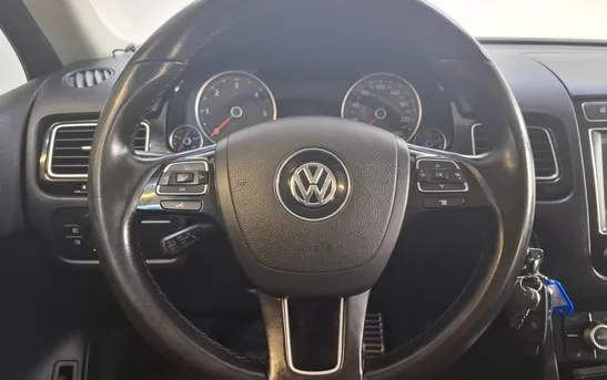 Volkswagen Touareg 3.00 автоматическая, фото №1