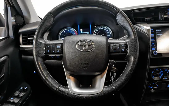 Toyota Fortuner 2.70 автоматическая, фото №1