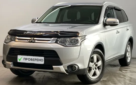 Mitsubishi Outlander 2.40 вариатор, фото №1