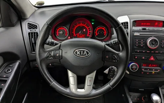 Kia Ceed 1.60 автоматическая, фото №1