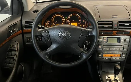 Toyota Avensis 2.00 автоматическая, фото №1