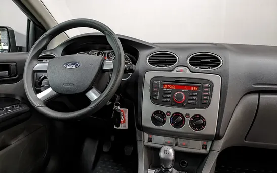 Ford Focus 1.60 механика, фото №1