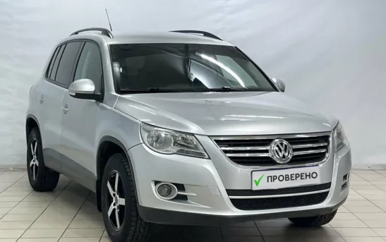 Volkswagen Tiguan 1.40 механика, фото №1