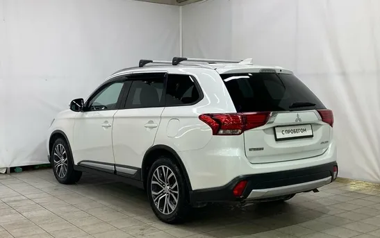 Mitsubishi Outlander 2.00 вариатор, фото №1