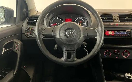 Volkswagen Polo 1.60 механика, фото №1