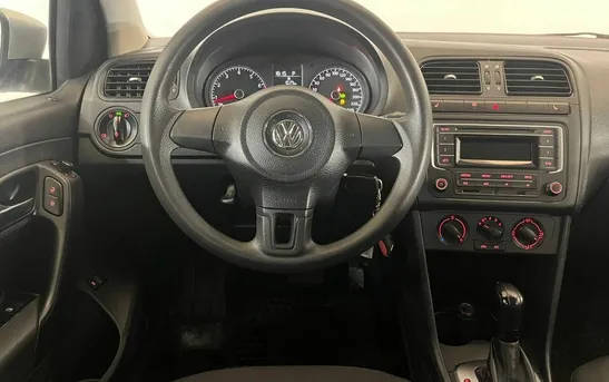 Volkswagen Polo 1.60 автоматическая, фото №1