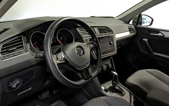 Volkswagen Tiguan 1.40 робот, фото №1