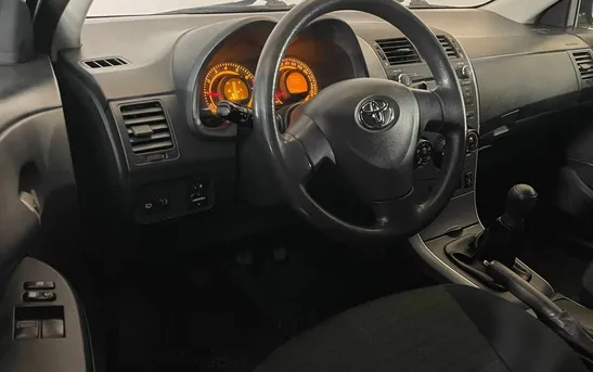 Toyota Corolla 1.60 механика, фото №1