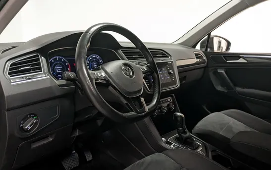 Volkswagen Tiguan 1.40 робот, фото №1