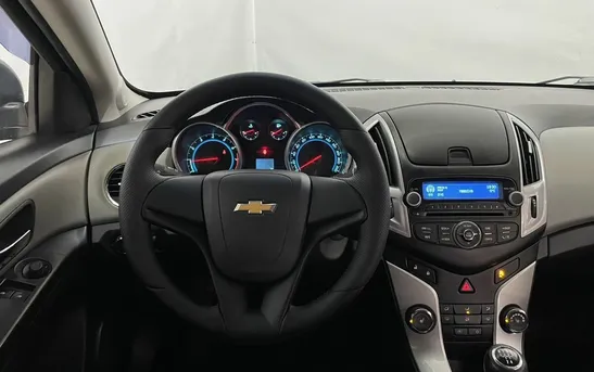 Chevrolet Cruze 1.60 механика, фото №1