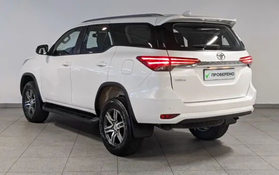 Toyota Fortuner 2.70 автоматическая, фото №1